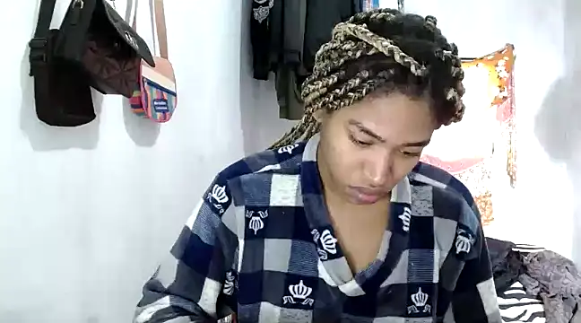 angelamarie1 online show from 02.16.25