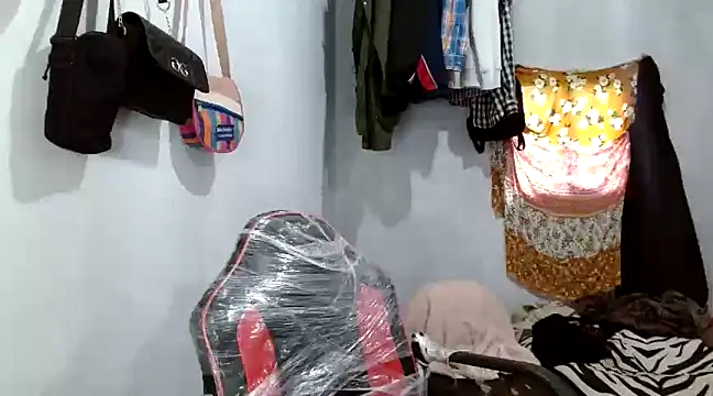 angelamarie1 online show from 02.26.25