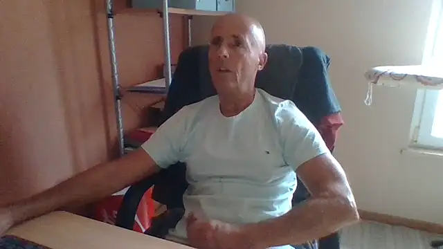 olibrius71 online show from 10.31.25