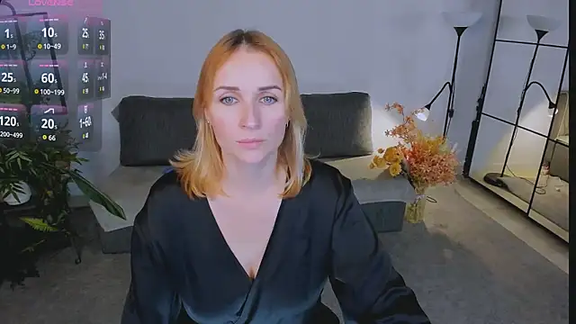 Karinella x online show from 11.15.25