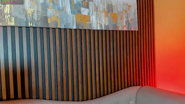 LauraAristizabal online show from 12.18.25