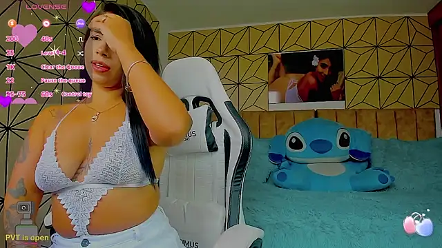 vane lopez  online show from 03.11.26