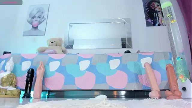 miaa-lee online show from 01.03.25