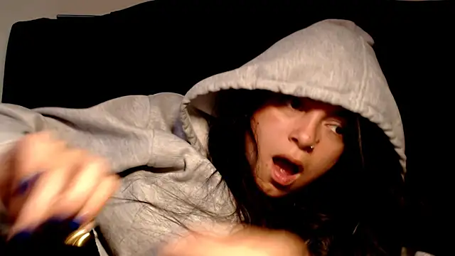 Meghan320 online show from 01.25.25