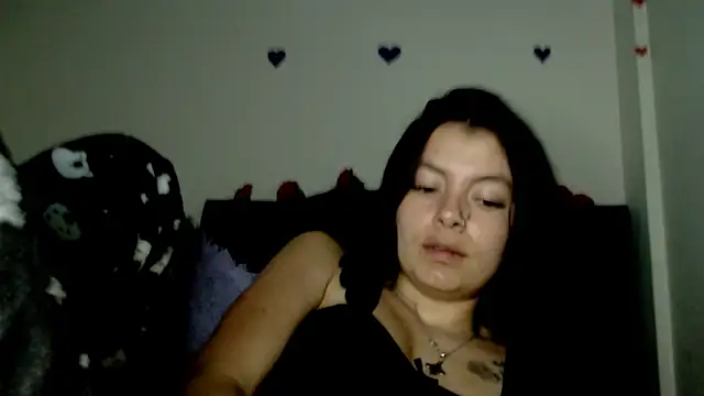 Meghan320 online show from 03.18.25