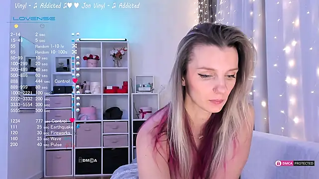 Karamelsw  online show from 03.03.25