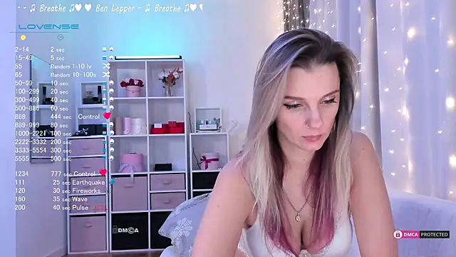 Karamelsw  online show from 03.11.25