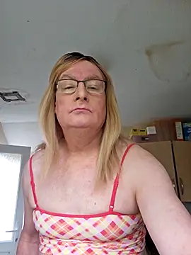 cuminmyknickers online show from 04.15.26