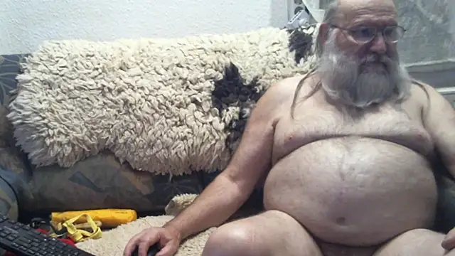 SexySantaC online show from 10.19.25