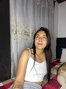 Miss Nicole online show from 02.21.25