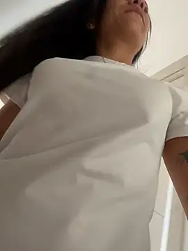 Snapshot of Reggie-Liam chatting on 12.05.25 Reggie-Liam online show from 12.05.25