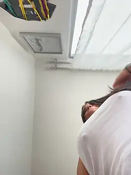 Snapshot of Reggie-Liam chatting on 02.11.26 Reggie-Liam online show from 02.11.26