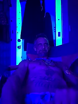 hotnicz10 online show from 10.19.25