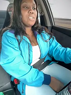 Snapshot of 1Topgyal chatting on 01.29.25 1Topgyal online show from 01.29.25