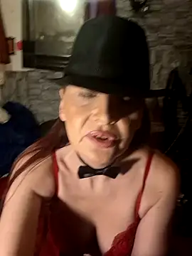 Snapshot of dominatrixredsonyja chatting on 12.05.24 dominatrixredsonyja online show from 12.05.24