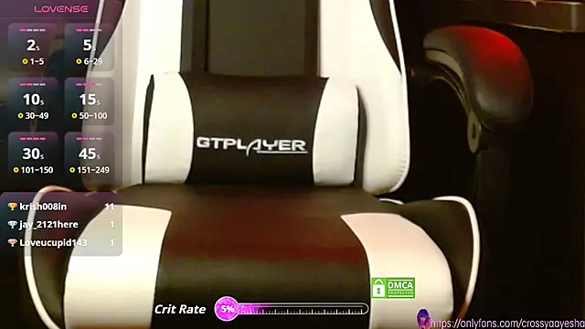 Snapshot of CrossyAayesha chatting on 11.06.25 CrossyAayesha online show from 11.06.25