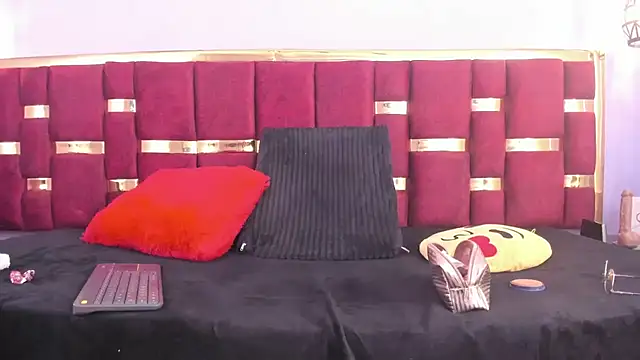 Snapshot of ttata_3 chatting on 01.21.25 ttata 3 online show from 01.21.25