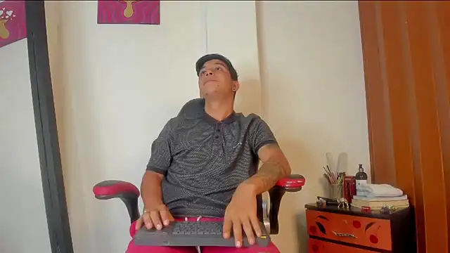 sophieandmarkls online show from 03.12.25