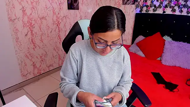 alma blue online show from 12.31.24