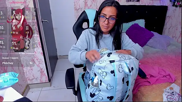 alma blue online show from 02.15.25