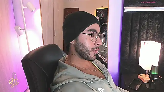 ItsMeEros online show from 03.30.26