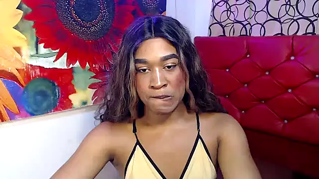 Snapshot of dirtydolltsx chatting on 10.25.25 dirtydolltsx online show from 10.25.25