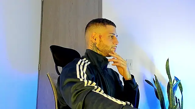  jamesleandros1 online show from 02.26.26