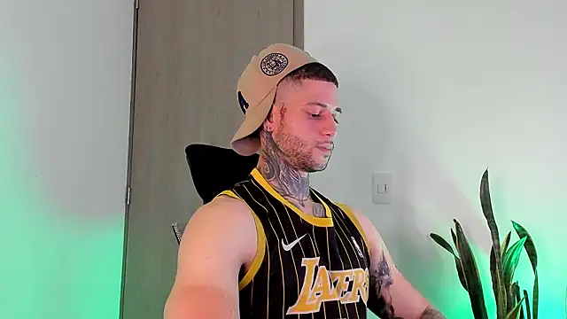  jamesleandros1 online show from 03.08.26