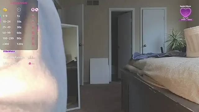 LoveSaraChristine online show from 12.20.25