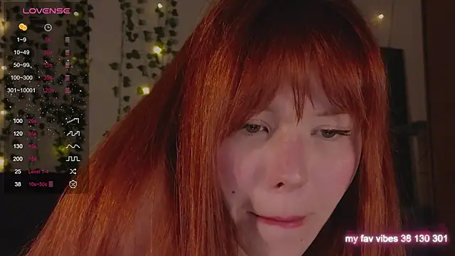 Snapshot of Juliette_Sunshine chatting on 11.03.25 Juliette Sunshine online show from 11.03.25