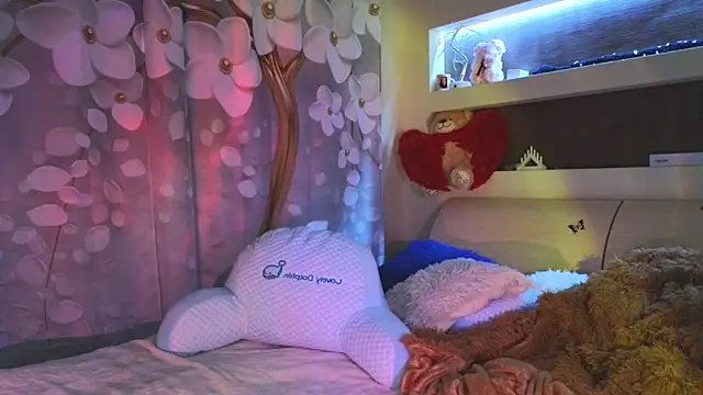 Malika uAngel online show from 01.21.25