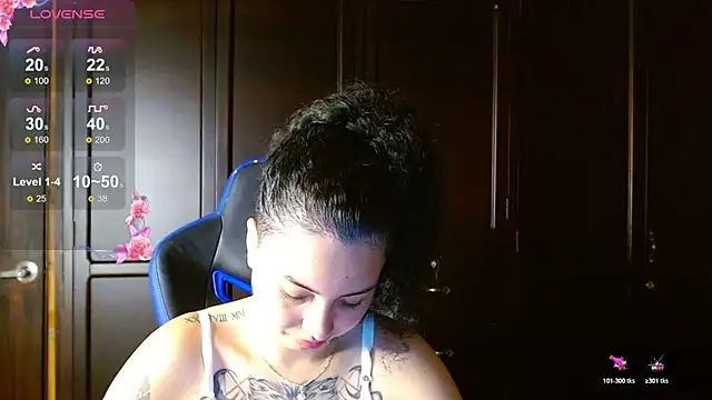 Snapshot of jaydensalvatore_ chatting on 11.24.25 jaydensalvatore online show from 11.24.25