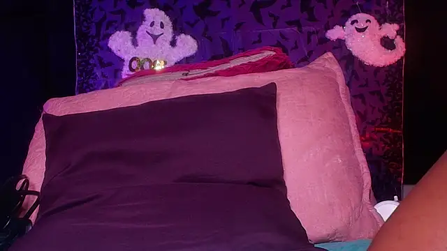 naomi kyse online show from 10.22.25