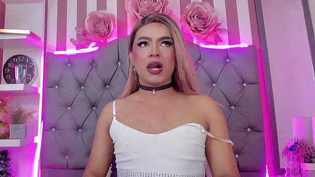 Snapshot of Star-Fire chatting on 02.07.25 Star-Fire online show from 02.07.25