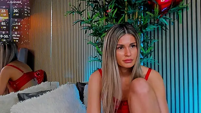 Snapshot of Avril_Cyrus chatting on 02.17.25 Avril Cyrus online show from 02.17.25