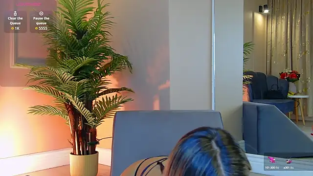 Snapshot of Avril_Cyrus chatting on 09.17.25 Avril Cyrus online show from 09.17.25