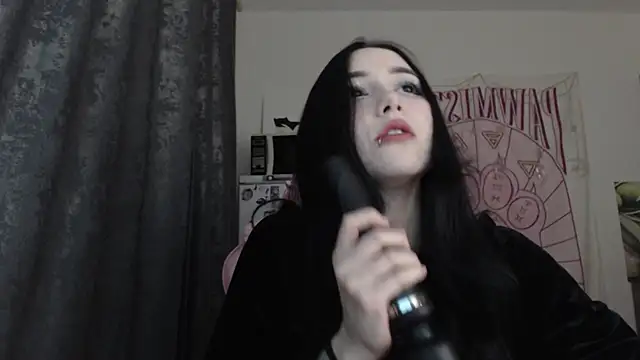 Snapshot of Holy420lolii chatting on 12.12.24 Holy420lolii online show from 12.12.24