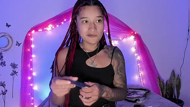 Eva Lee  online show from 01.28.25