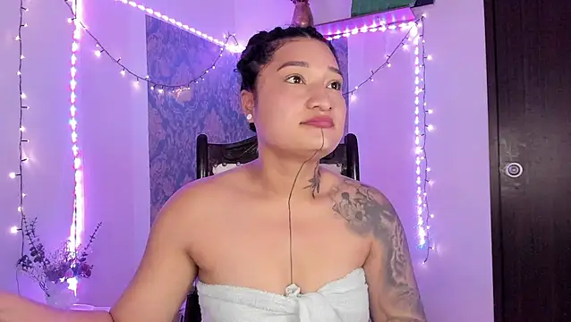 Eva Lee  online show from 03.04.26