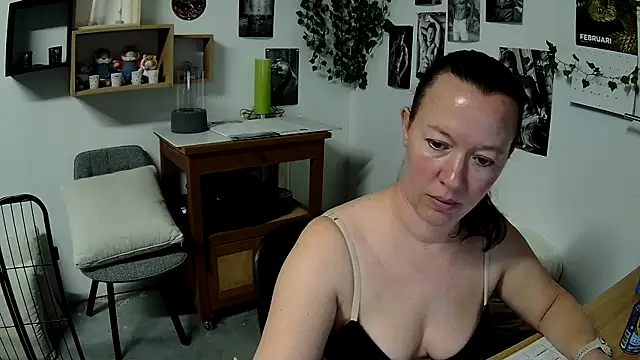 AnyaKreyxh online show from 02.15.26