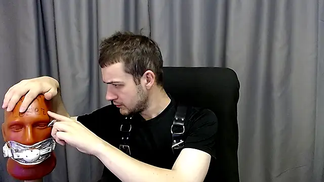  Damien thorn  online show from 09.11.25