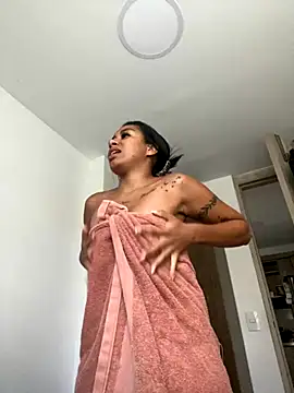 ATENEA SEXXXY online show from 10.18.25