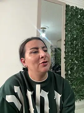 Abril Luv online show from 04.16.26