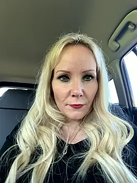 Sexual Lovable Doll online show from 04.06.26