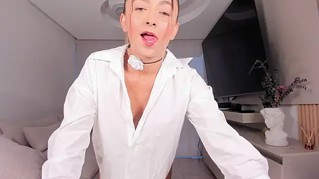 wandathompson  online show from 01.13.25