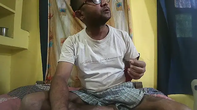 Snapshot of Cute_boy2000 chatting on 03.07.25 Cute boy2000 online show from 03.07.25