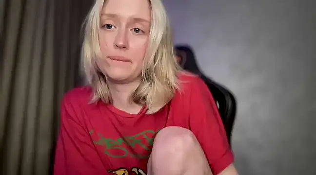 Snapshot of iilovetomatoes chatting on 01.16.25 iilovetomatoes online show from 01.16.25