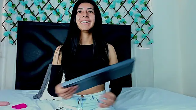 EmmaWilliamss online show from 01.19.25