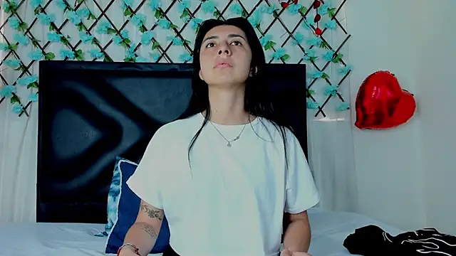 EmmaWilliamss online show from 02.18.25