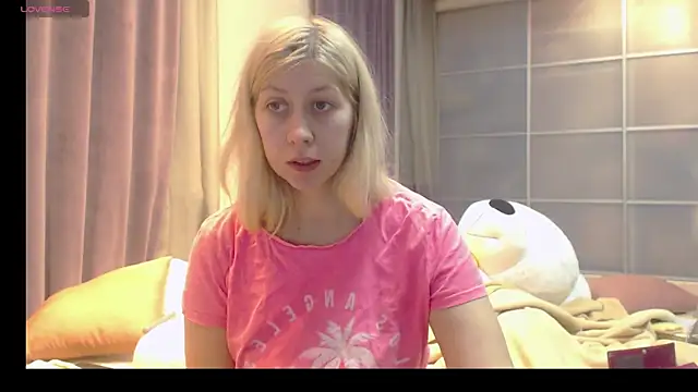 KyliePag online show from 01.24.25